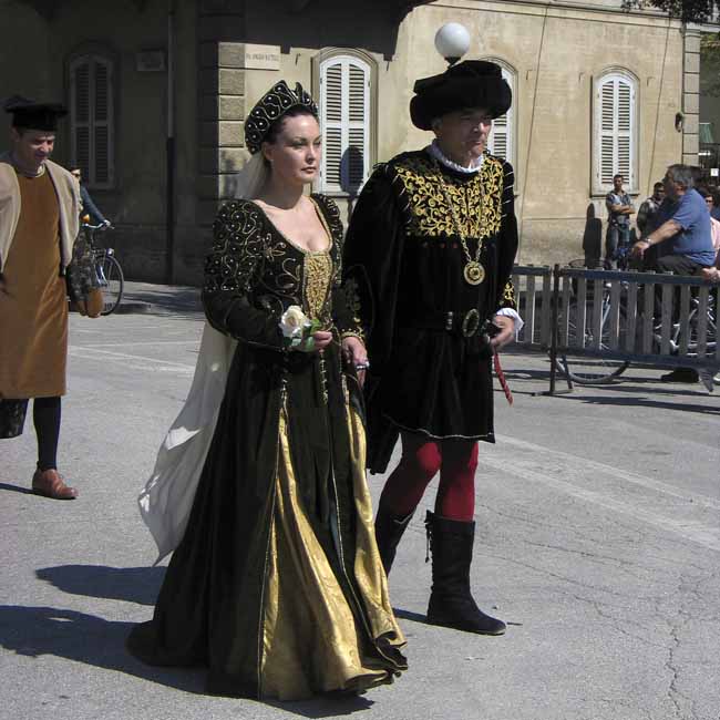 Noble in procession: White Rose - The Palio of the frog at Fermignano, JBLArts photography