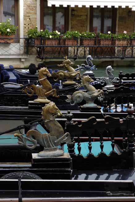 Gondola details: horse race - Gondolas in Venice, JBLArts photography