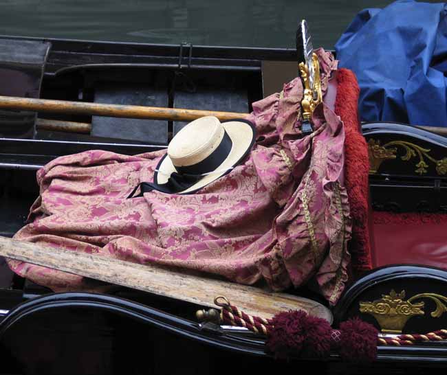Gondola at rest: damask cover - Gondolas in Venice, JBLArts photography