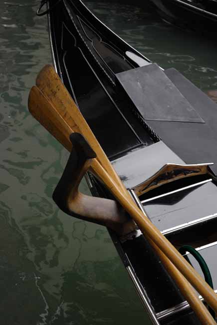 Resting oars - Gondolas in Venice, JBLArts photography