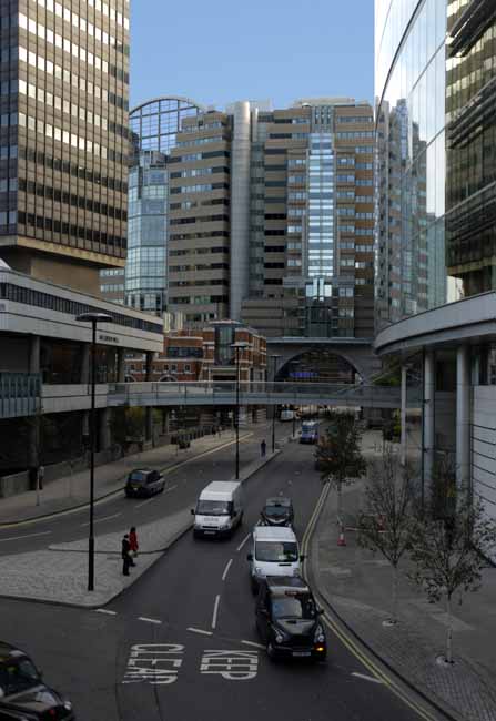 Metropolis: new architecture in London - steel-glass building in London, JBLArts photography