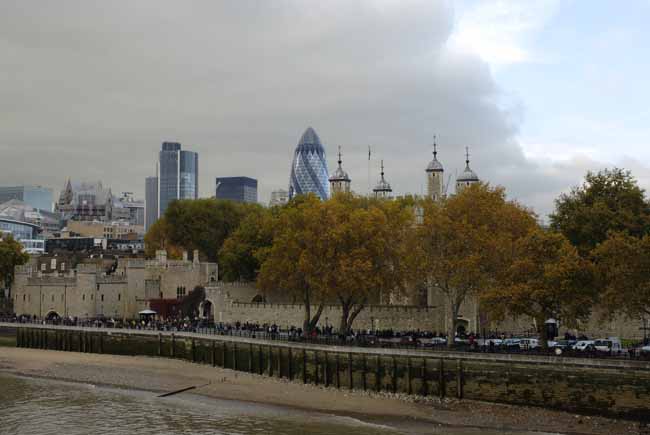 Past and present towers: the old Tower of London and the new pine skyscraper - steel-glass building in London, JBLArts photography