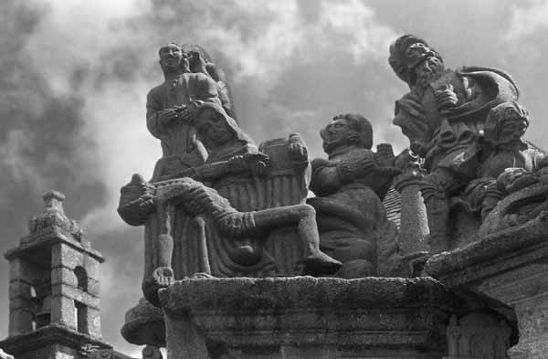 Piety, Lampau-Guimilau, XVI century - Calvaires Bretons - Calvaries in Brittany, France, JBLArts photography